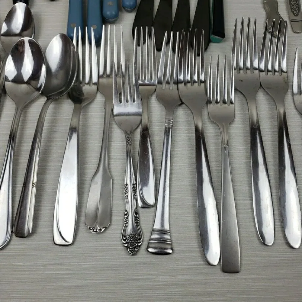 Mix Lot of Flatware Silverware Serving Utensil Stainless Spoons Forks Knives